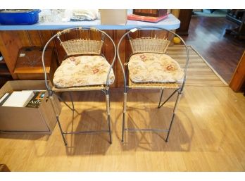 SET OF 2 METAL FRAME STOOLS WITH WICKER CUSHION (READ INFO)
