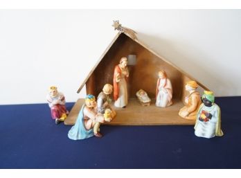 Vintage Hummel Goebel W. Germany 9 Pieces Nativity Set (Read Info)