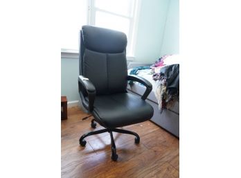 Like New! Very Comfy Office Chair