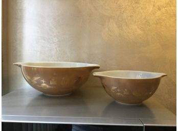 Vintage Brown Pyrex Bowls