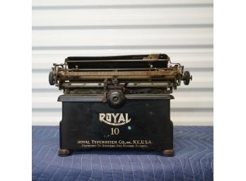 Vintage Royal 10 Typewriter, With Glass Sides.