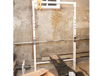 Weight Apparatus With Bar