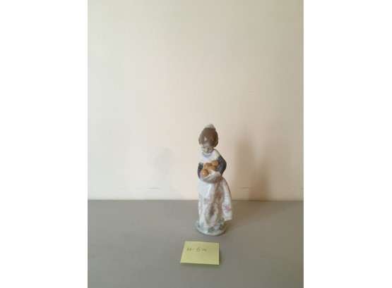 Lladro Made In Spain Girl Holding Basket Of Flowers