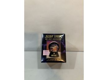 STAR TREK U.S.S. ENTERPRISE NCC-1701-D