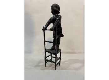 STATUE OF LITTLE GIRL ON A CHAIR ANDREA BY SADEK