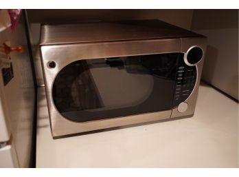 GENERAL ELECTRIC MICROWAVE GOOD CONDITION