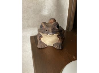 Pottery Made Frog