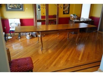 WOOD DINING ROOM TABLE WITH EXTENSIONS SIDES