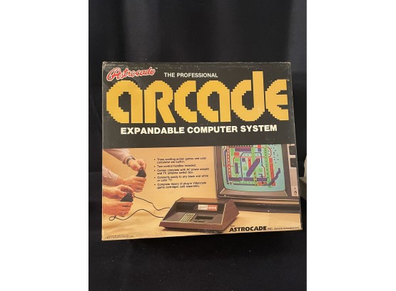 RAREE DEADSTOCK ARCADE EXPANDABLE COMPUTER SYSTEM