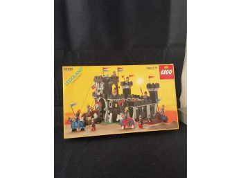 RARE UNOPENED FACTORY SEALED  1988 BLACK MONARCHS CASTLE LEGO SET