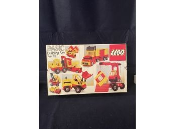 RARE UNOPENED  1985 BASIC BUILDING LEGO SET