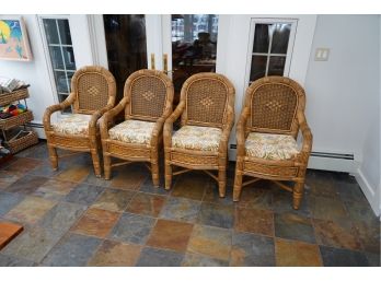 LOT OF 4 PATIO CHAIRS