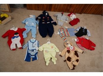 LARGE LOT OF BABY CLOTHES