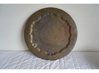 ROUND BRASS COLOR TRAY