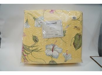 EXPENSIVE FORTUNOFF KING QUILT NEW IN BAG