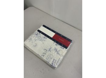 OLD NEW STOCK NEW TOMMY HILFIGER TWIN FITTED SHEET