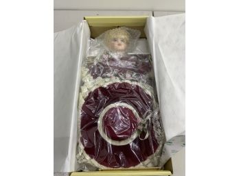 A CONNOISSEUR COLLECTION DOLL
