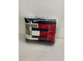 OLD NEW STOCK TOMMY HILFIGER RED POCKET DRAPERIES