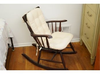 WOOD ROCKING CHAIR WITH WHITE PAD