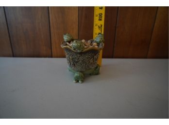 PORCELAIN OUTDOOR DECORATION, 3.5IN HEIGHT