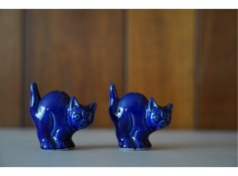 BLUE CATS SALT AND PEPPER SHAKERS, 1IN HEIGHT