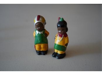 NATIVES SALT AND PEPPER SHAKERS, 1IN HEIGHT