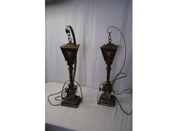 LOT OF 2 METAL LAMPS, 25IN HEIGHT