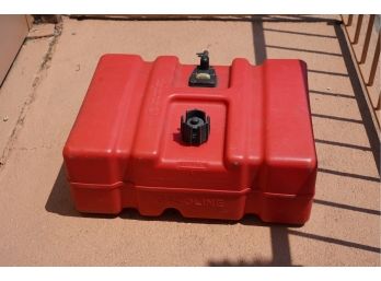 PORTABLE BOAT GAS CONTAINER