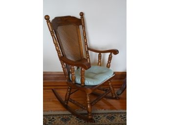 ANTIQUE WOOD ROCKING CHAIR, 42IN HEIGHT