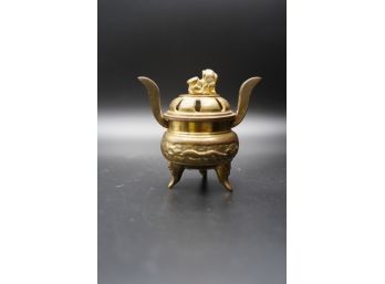 SMALL BRASS DECORATION, 4IN HEIGHT