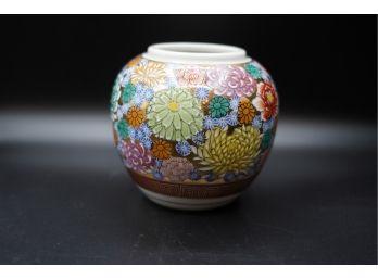 MADE IN JAPAN SMALL ROUND VASE, 4.5IN HEIGHT