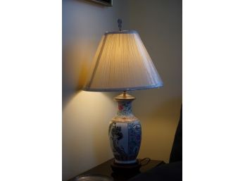 ASIAN STYLE LAMP WITH WOOD BOTTOM, 25IN HEIGHT