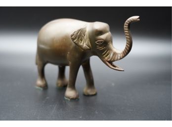 BRASS METAL ELEPHANT DECORATION, 4IN HEIGHT
