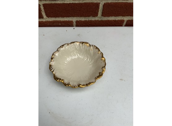 LENOX PLATE HAND DECORATED WITH 24K GOLD, 6IN LENGTH