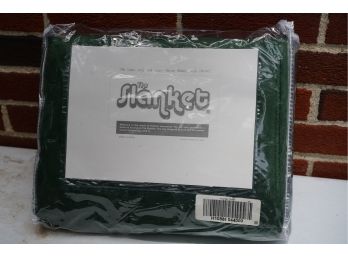 THE 'SLANKET' SOFT AND COZY GREEN BLANKET