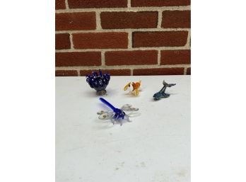 LOT OF 4 SMALL GLASS FIGURINES, 2IN LENGTH