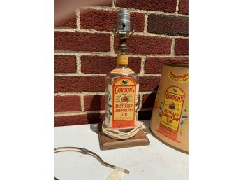 VINTAGE GORDON'S DISTILLED LONDON DRY GIN LAMP, NOT TESTED