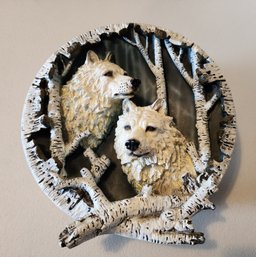 Ceramic Decorative Plate With Wolf Theme Design