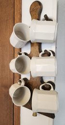 WILLIAMSBURG Stoneware Coffee Cup Set With Hanging Holder