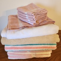 Vintage Assortment Of Bath Towels