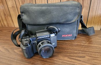 Vintage PENTAX SF1 35mm Camera With Carry Case.