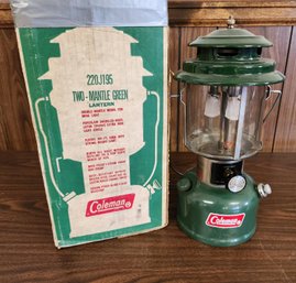 Vintage Green COLEMAN Lantern With Original PYREX Glass