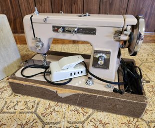 Vintage SIGNATURE Sewing Machine With Hard Carry Case