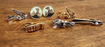 Assortment Of Vintage Tie Bars And Cuff Links