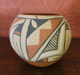 Vintage Native American SIGNED Pottery Vessel