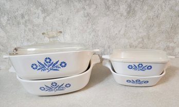 Assortment Of (4) Vintage CORNINGWARE Cookware Dishes