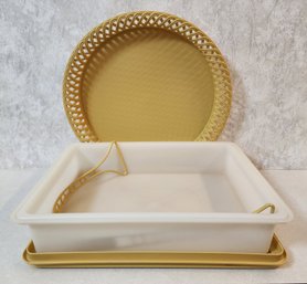 Vintage TUPPERWARE Cake Transport With Plastic Serving Tray