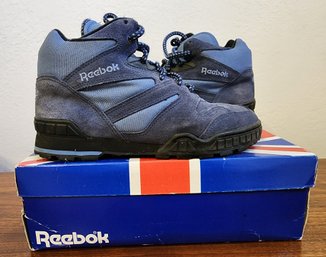 Womens Size 8.5 REEBOK Hiking Outdoor Style Shoes