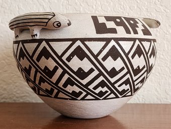 Vintage Signed ACOMA Pueblo Pottery Selection