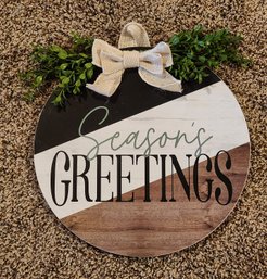 SEASON'S GREETINGS Hanging Wall Accent